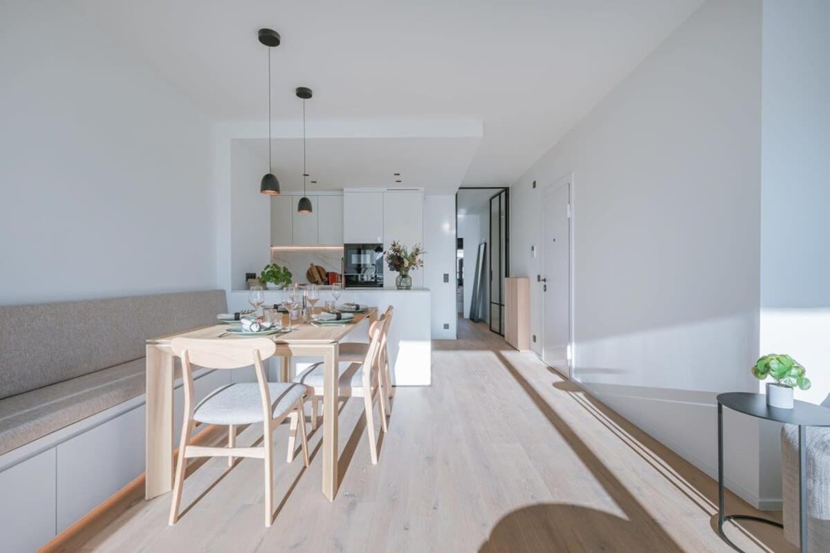 Stunning And Modern Apartment With Sunny Balcony Кнокке-Хейст Экстерьер фото