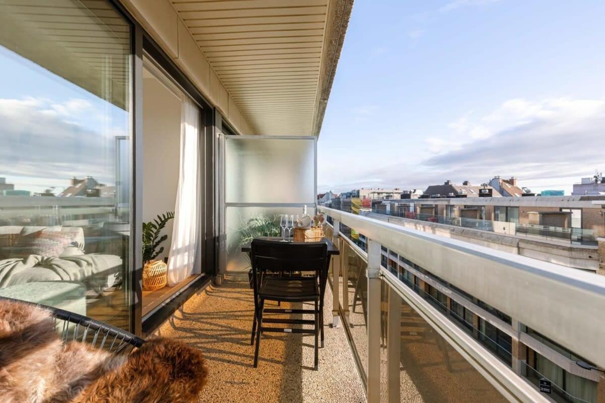 Stunning And Modern Apartment With Sunny Balcony Кнокке-Хейст Экстерьер фото