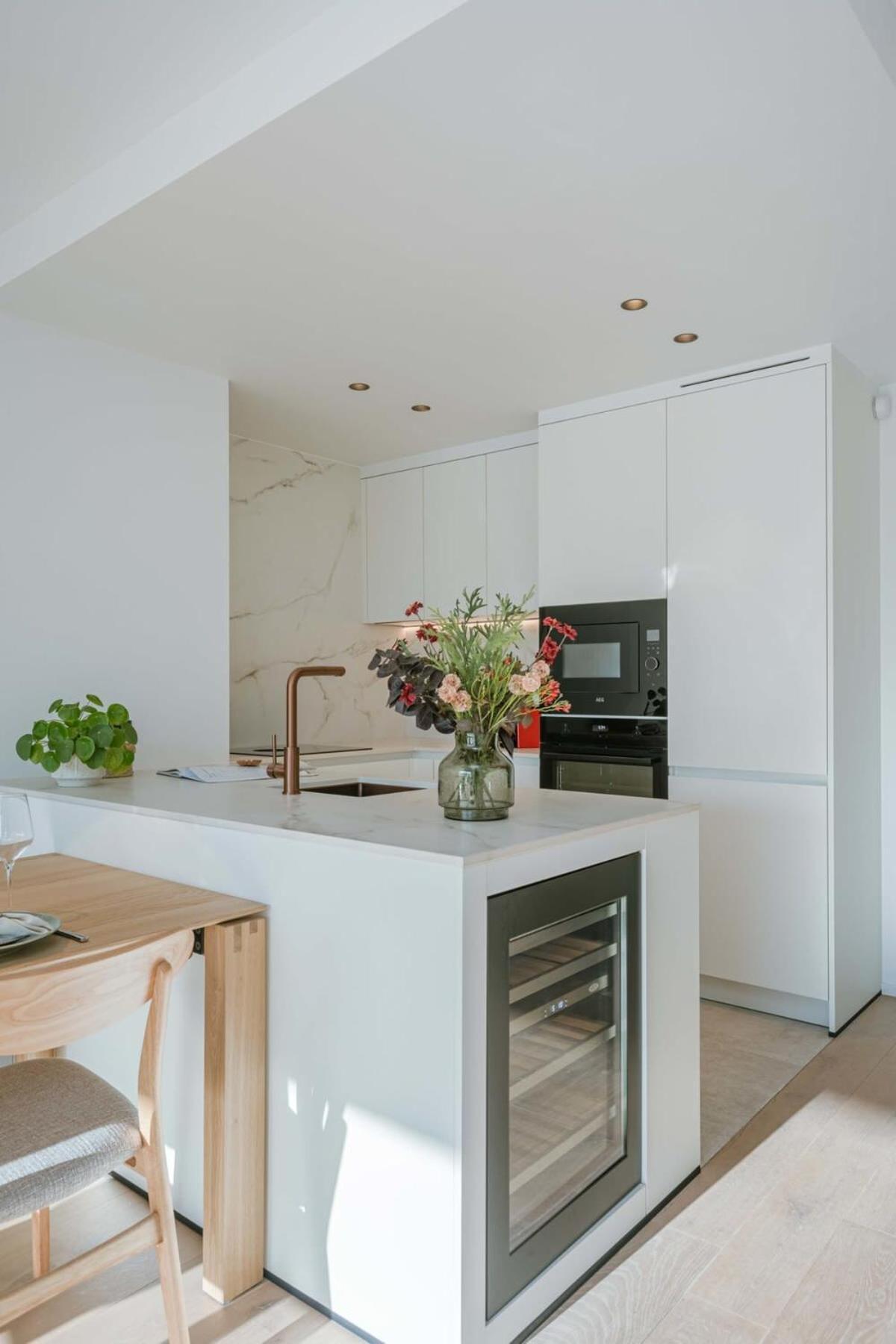 Stunning And Modern Apartment With Sunny Balcony Кнокке-Хейст Экстерьер фото